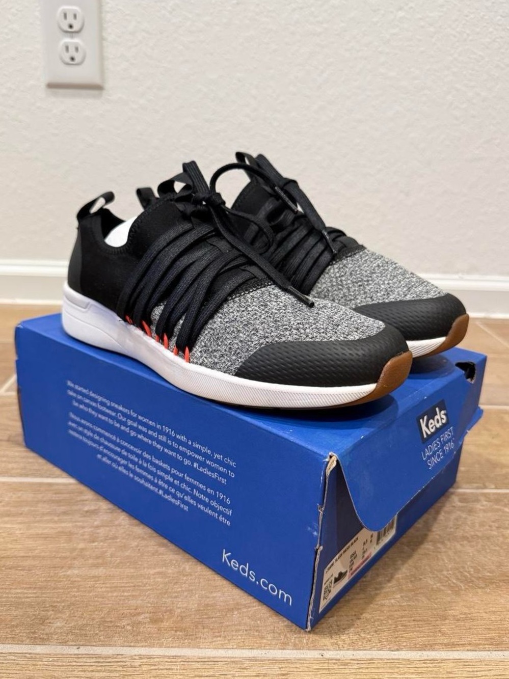 Keds Studio Flash sneakers "True Black" colorway.